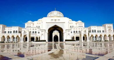 Visit Qasr al Watan in Abu Dhabi