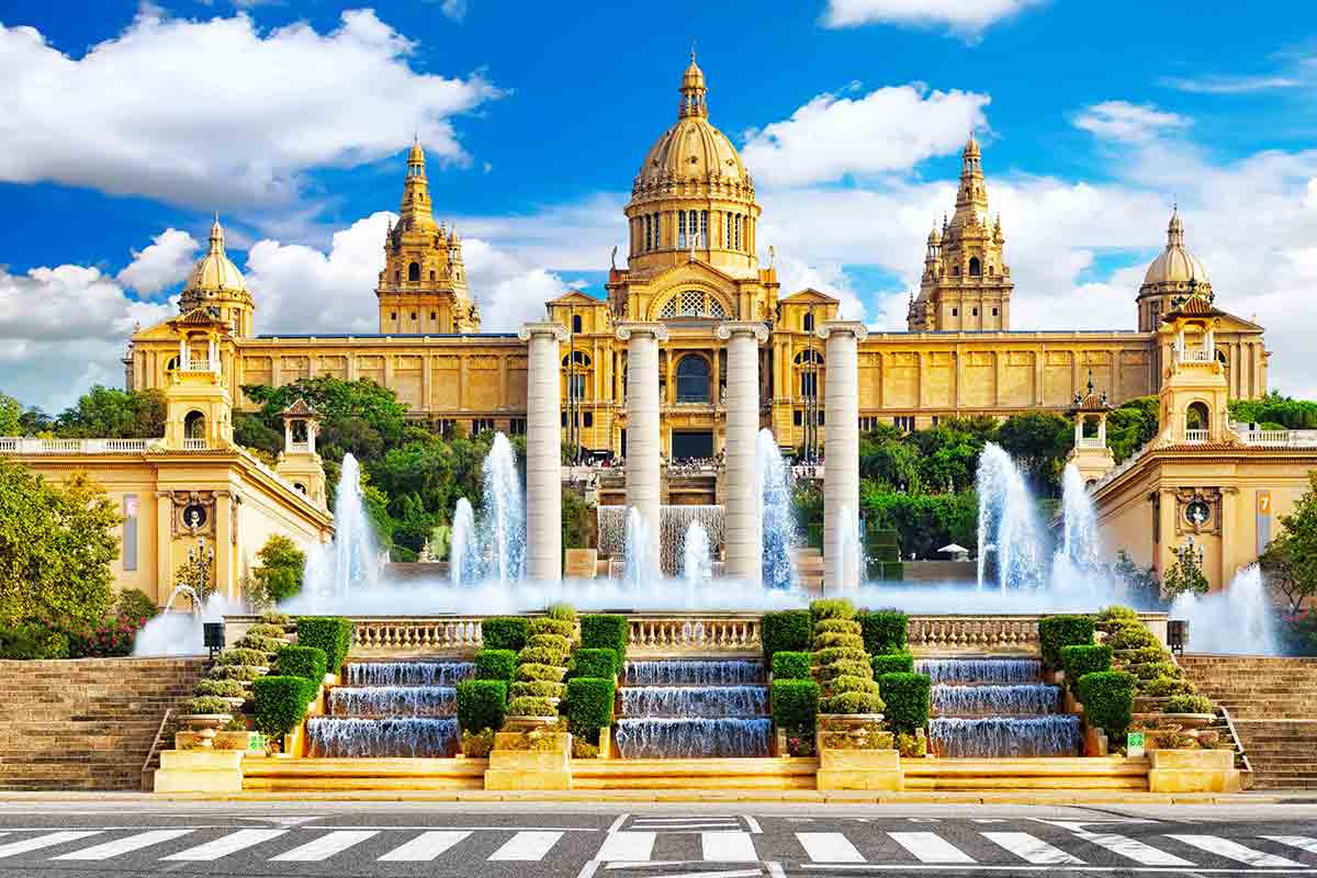 barcelona city guide tourist