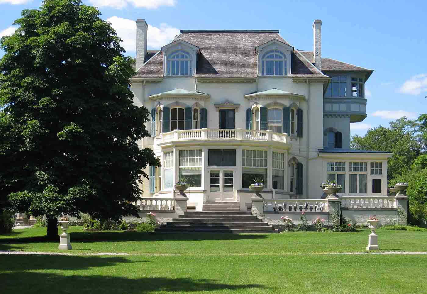 Spadina House