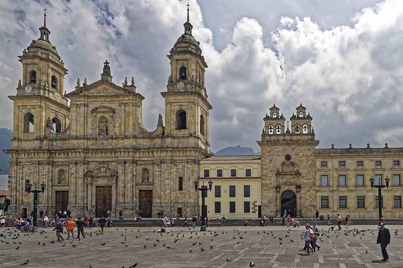 Bolivar Square