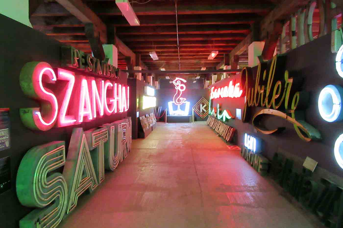 Museum of Neon