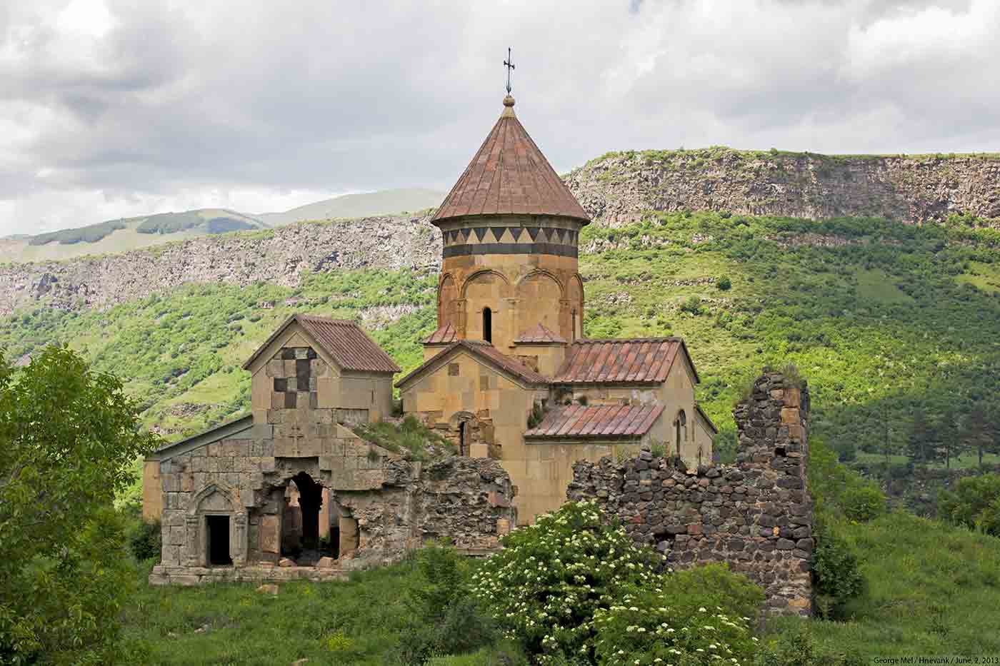 Hnevank Monastery