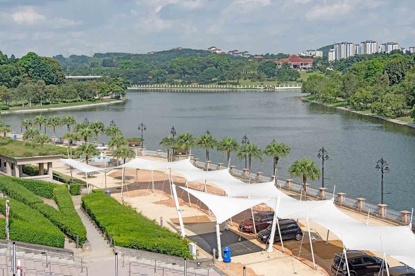 Putrajaya Lake