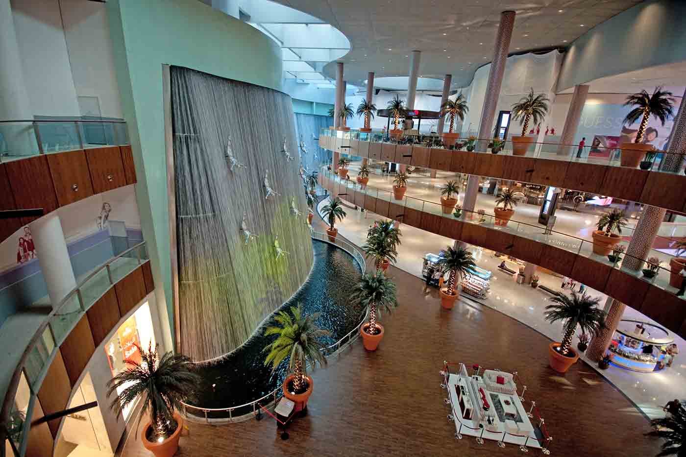 Dubai Shopping Mall