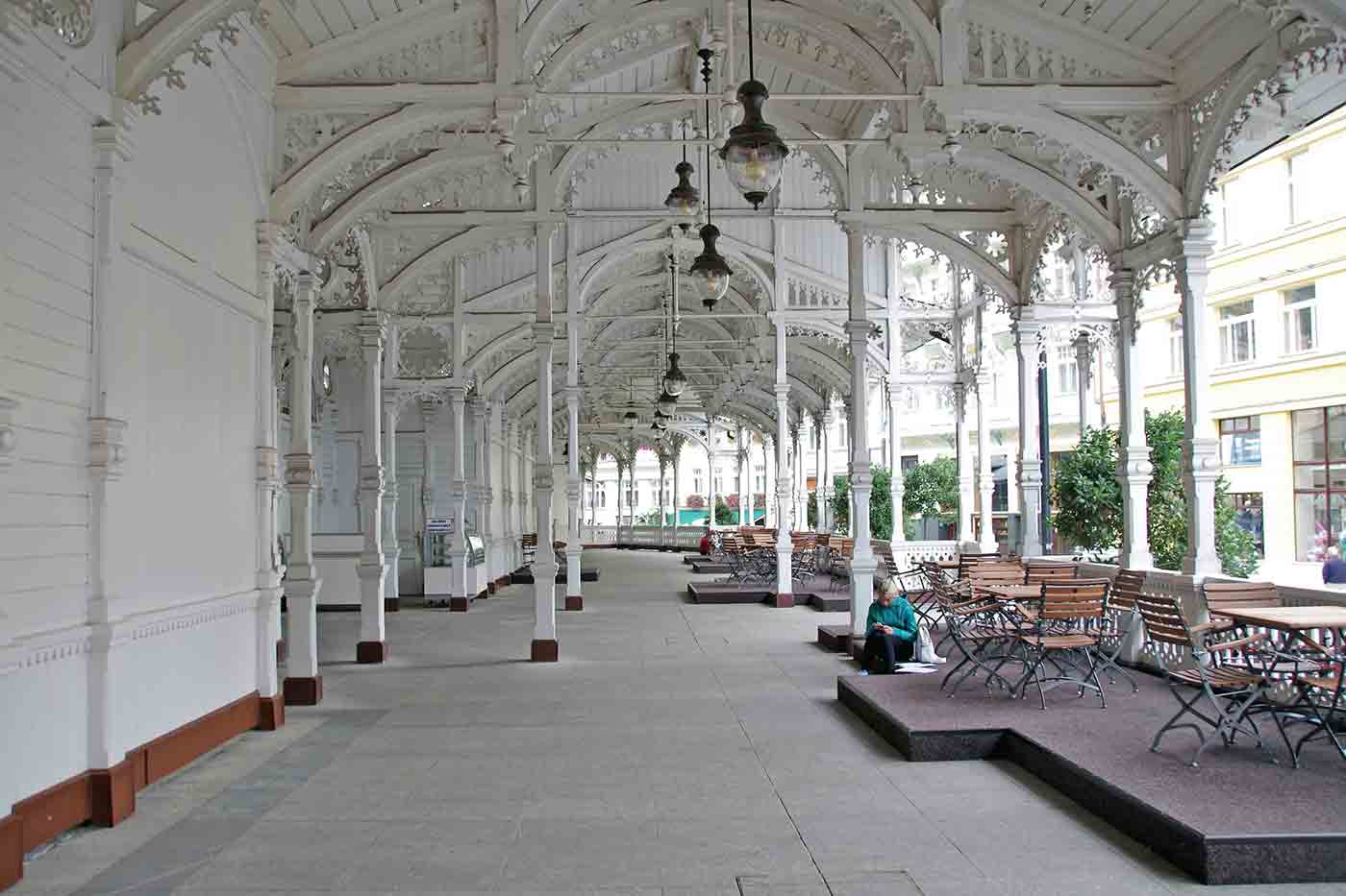 Hot Springs Colonnade