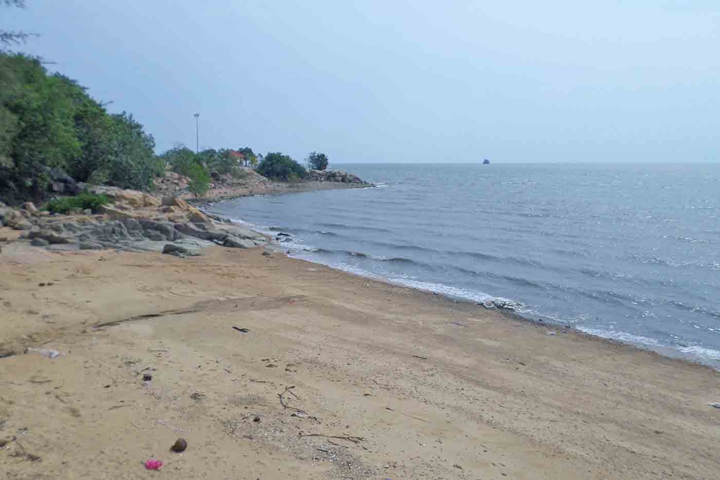 Pantai Minyak Beku Beach