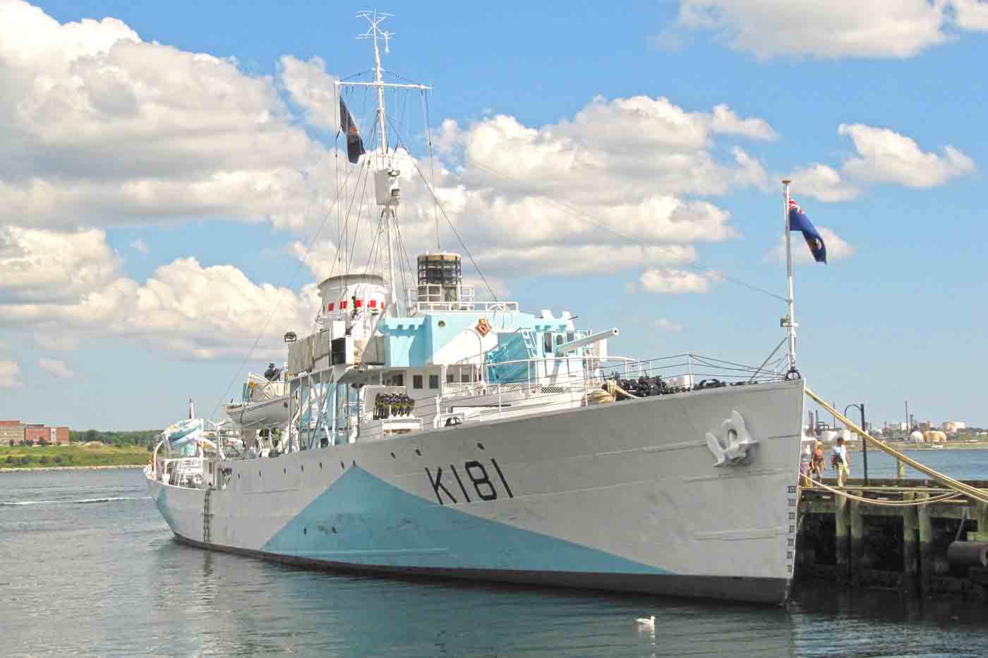 HMCS Sackville (K181)