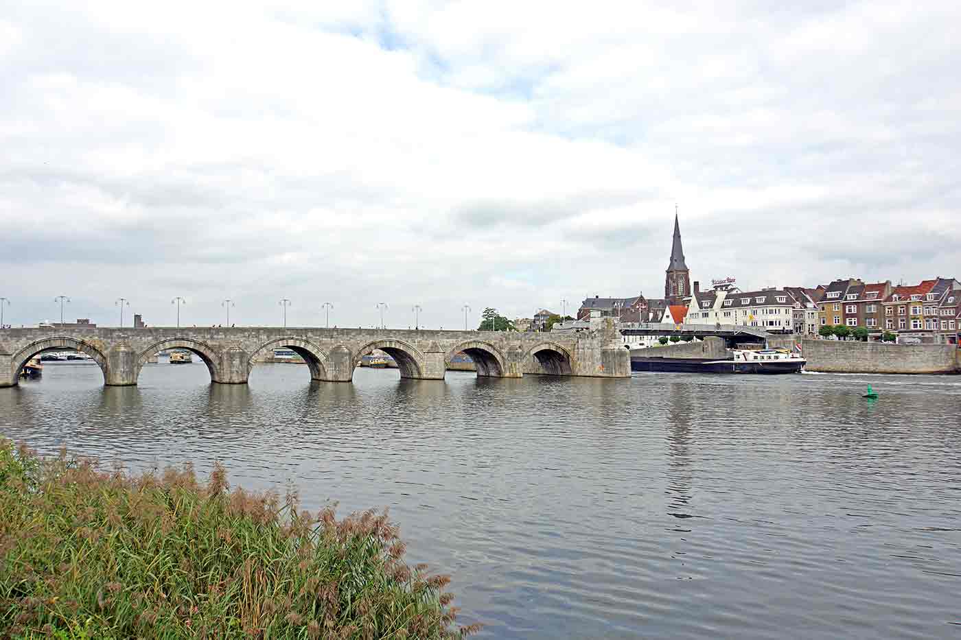 Saint Servatius Bridge