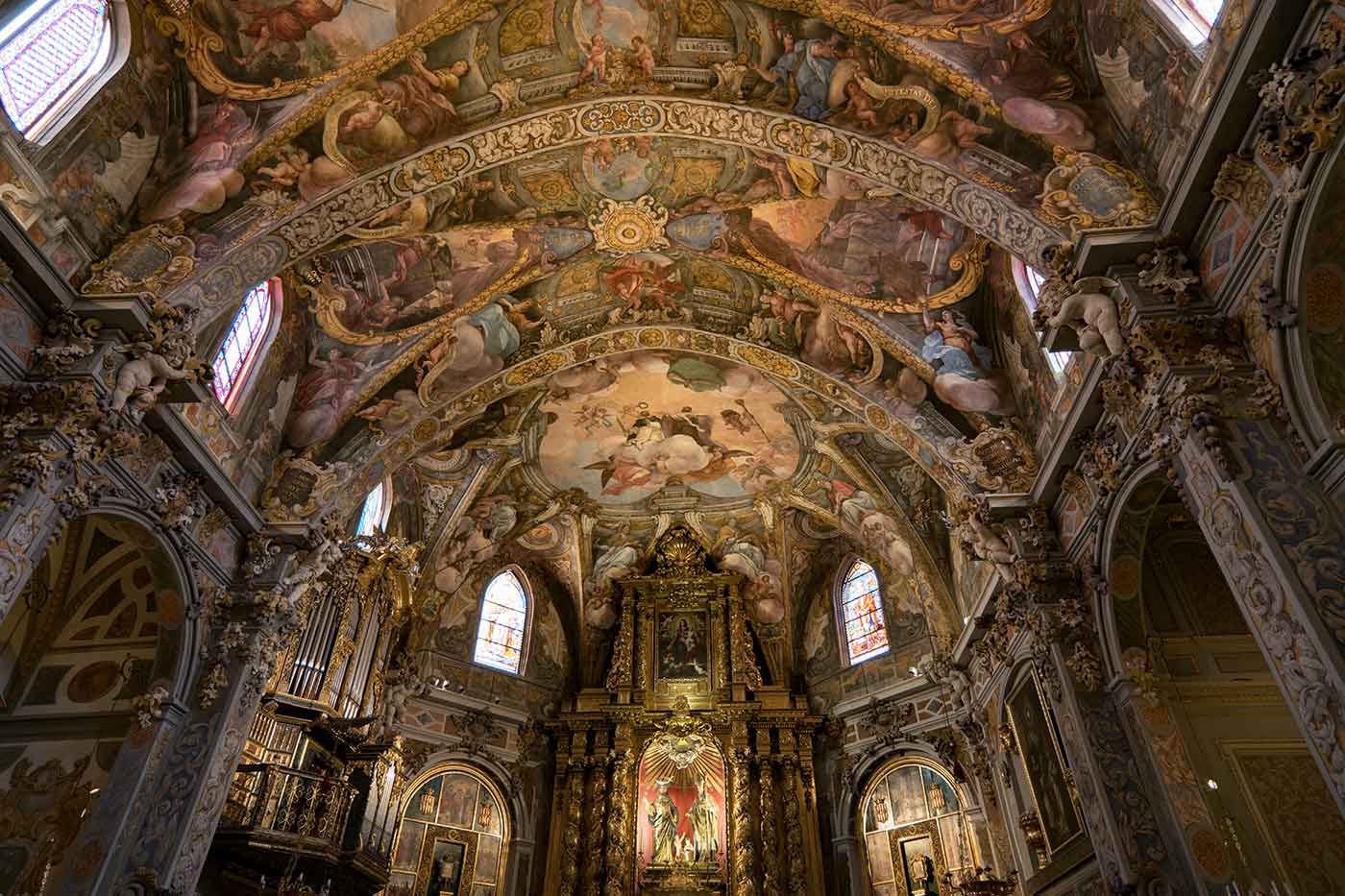 San Nicolás de Bari and San Pedro Mártir Church