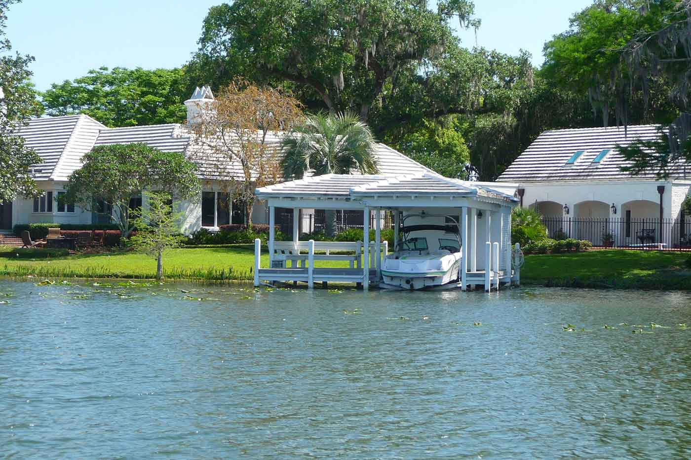 Scenic Boat Tour in Winter Park