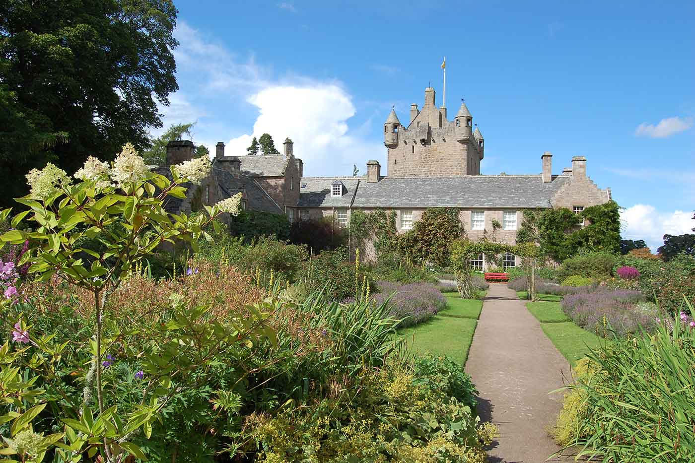 Cawdor Castle & Gardens