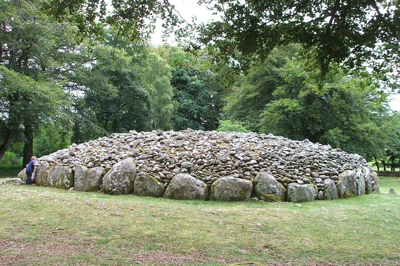 Clava Cairns