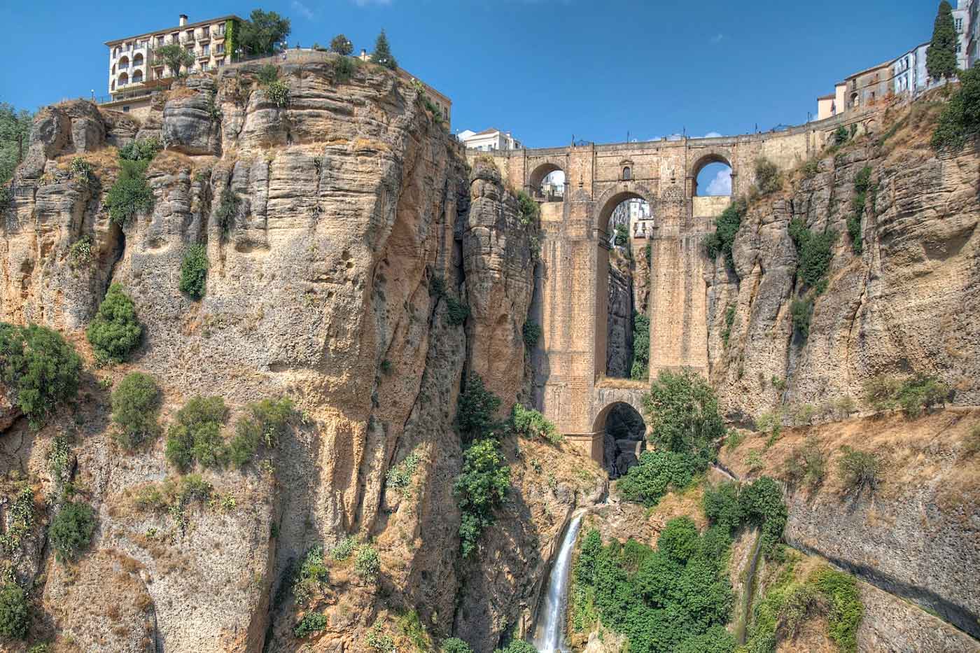 Ronda in El Tajo Canyon